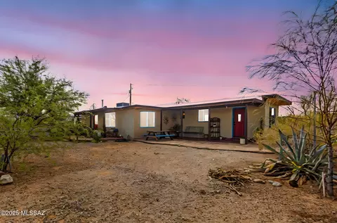 3203 W Sweetwater Dr, Tucson, AZ 85745