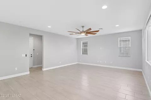 Living - 12100 E Ryscott Cir, Vail, AZ 85641 photo 2 of 3