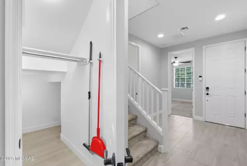 Entry Way - 12100 E Ryscott Cir, Vail, AZ 85641 photo 4 of 7