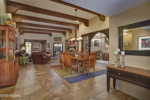 5631 E Sutler Ln, Tucson, AZ 85712