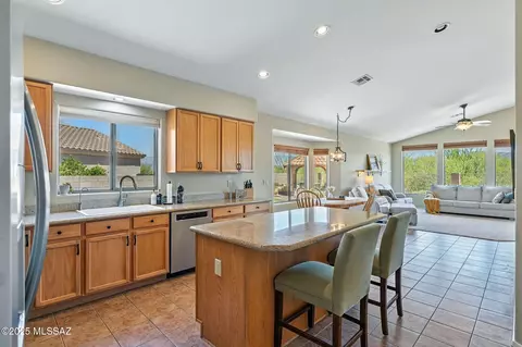 Kitchen - 14067 E Fairway Bluff Ct, Vail, AZ 85641 photo 1 of 7