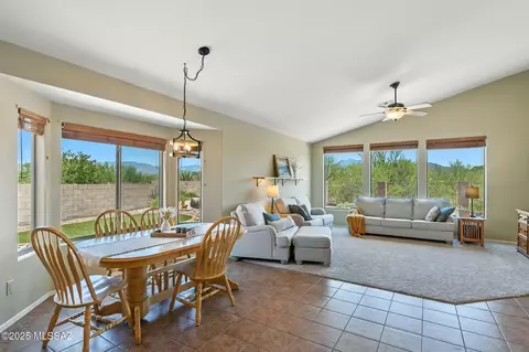 Dining - 14067 E Fairway Bluff Ct, Vail, AZ 85641 photo 3 of 3