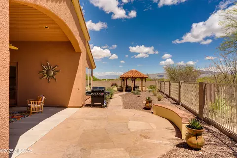 Exterior - 14067 E Fairway Bluff Ct, Vail, AZ 85641 photo 6 of 12