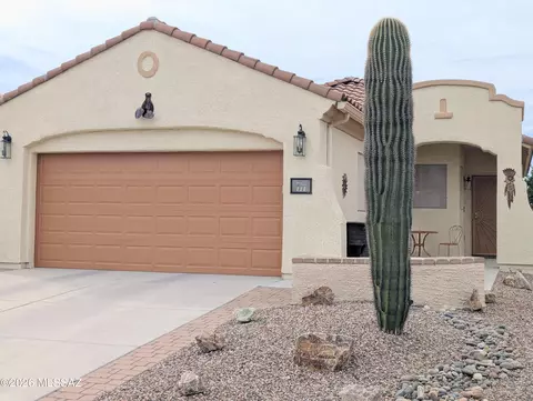 111 W Calle Moncayo, Sahuarita, AZ 85629