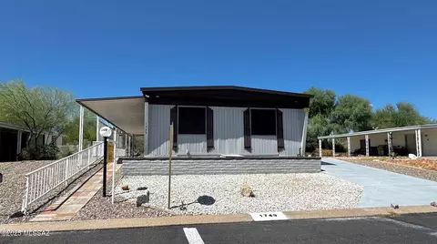 1749 N Pacana Way, Green Valley, AZ 85614