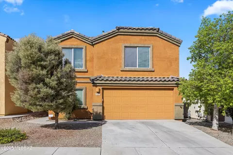 Exterior - 8002 Nautilus Dr, Tucson, AZ 85756 photo 1 of 4