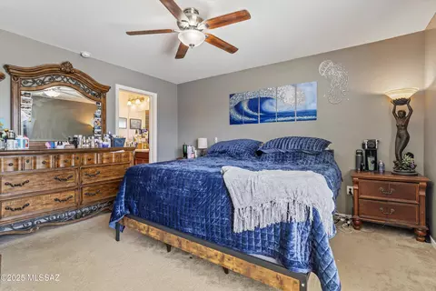 Bedroom - 8002 Nautilus Dr, Tucson, AZ 85756 photo 4 of 6