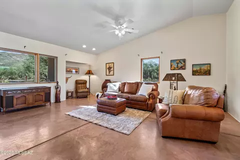 12300 E Makohoh Trl, Tucson, AZ 85749