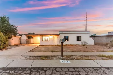 7361 E Desert Aire Dr, Tucson, AZ 85730