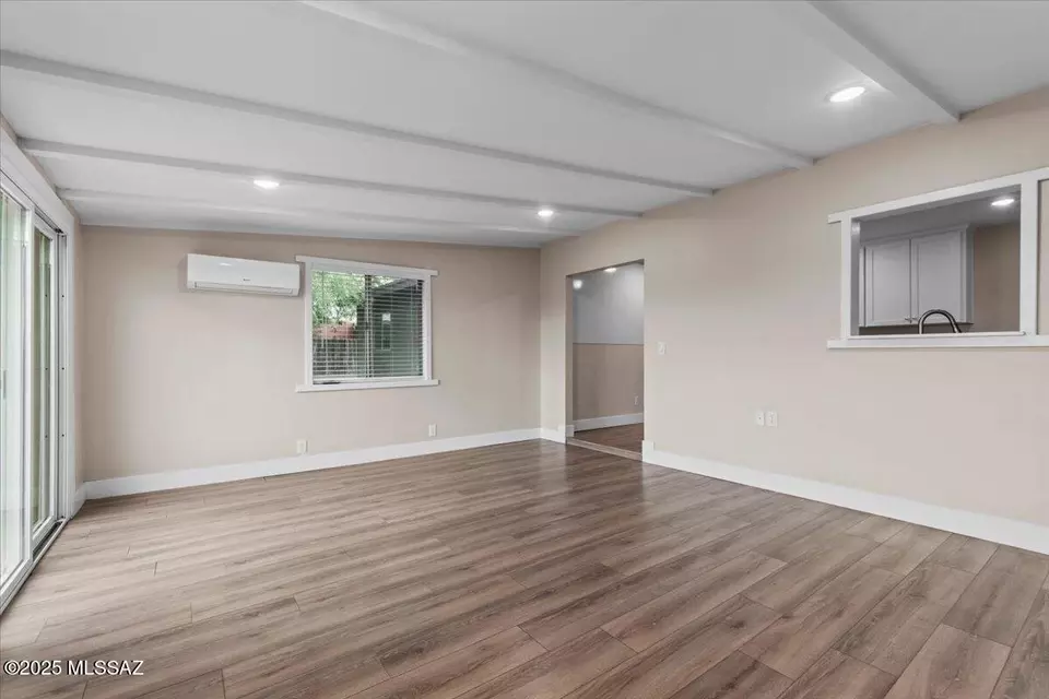 Living - 417 E Lonestar Rd, Safford, AZ 85546 photo 4 of 4