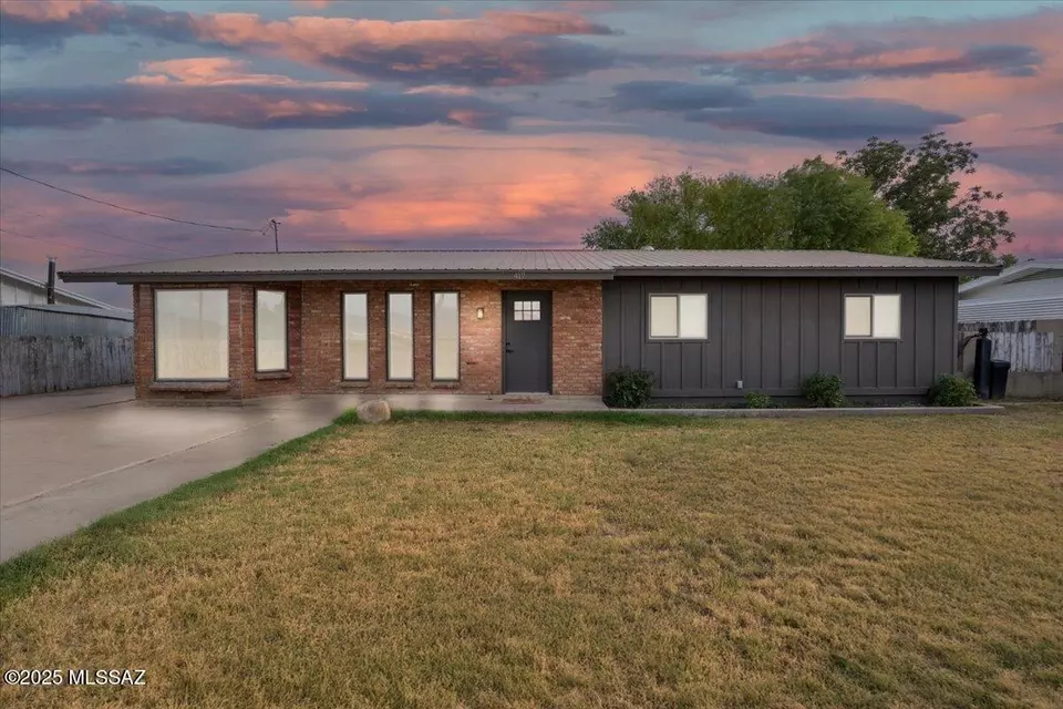Exterior - 417 E Lonestar Rd, Safford, AZ 85546 photo 1 of 3