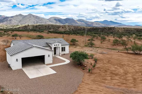 28 San Gabriel Dr, Patagonia, AZ 85624