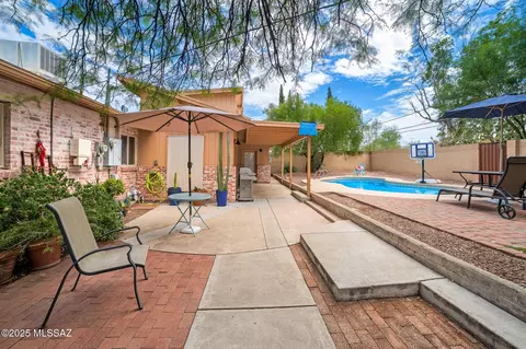 Exterior - 5442 E 7th St, Tucson, AZ 85711 photo 16 of 18