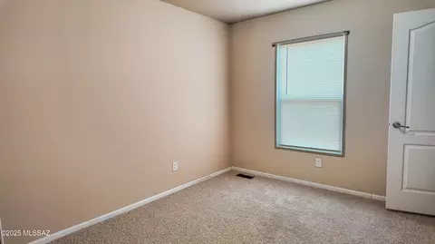 623 E Didianne Dr, Benson, AZ 85602 photo 9