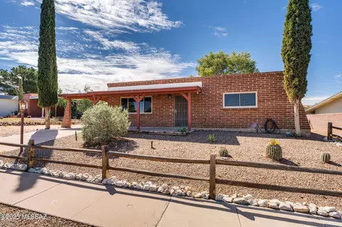 121 W William Carey St, Vail, AZ 85641
