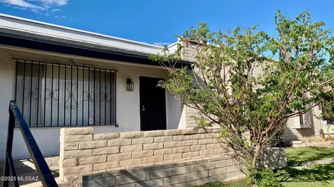 1842 W Dominy Rd, Tucson, AZ 85713