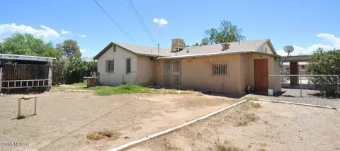 Exterior - 5665 E 25th St, Tucson, AZ 85711 photo 1 of 2