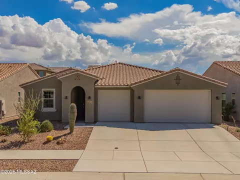 10224 E Iron Horse Trl, Tucson, AZ 85747