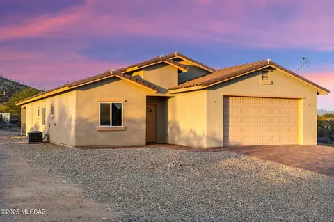 7660 S Sparrow Ave, Tucson, AZ 85746