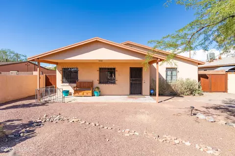 4031 E Santa Barbara Ave, Tucson, AZ 85711