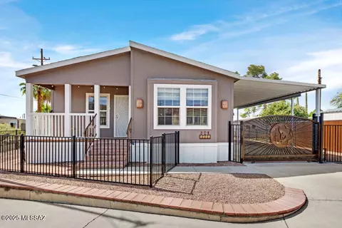 5731 W Lazy S St, Tucson, AZ 85713