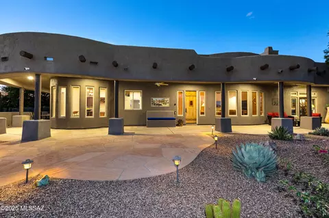 1003 E Cave Canyon Pl, Green Valley, AZ 85614