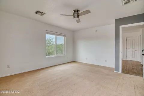 Bedroom - 6202 E Stonechat Dr, Tucson, AZ 85756 photo 3 of 9