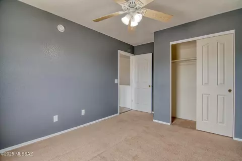 Bedroom - 6202 E Stonechat Dr, Tucson, AZ 85756 photo 8 of 9