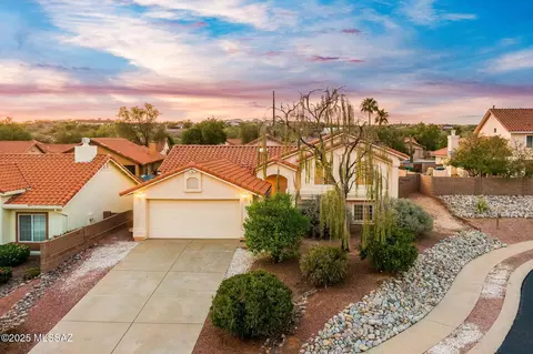 387 E Shore Cliff Pl, Oro Valley, AZ 85737
