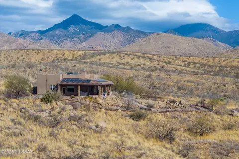 51 Doc Hudson Ct, Rio Rico, AZ 85648