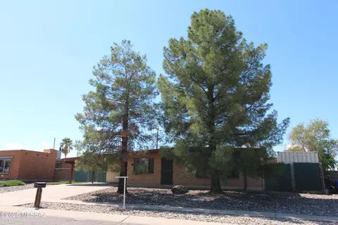 2340 S Calle Cordova, Tucson, AZ 85710