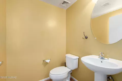 Bath - 8043 E Judicial St, Tucson, AZ 85730 photo 1 of 3