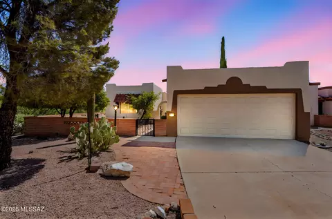 990 N Camino De Luz, Green Valley, AZ 85614