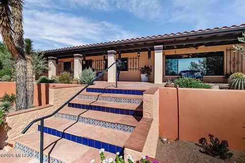 808 Pso Del Canto, Green Valley, AZ 85622