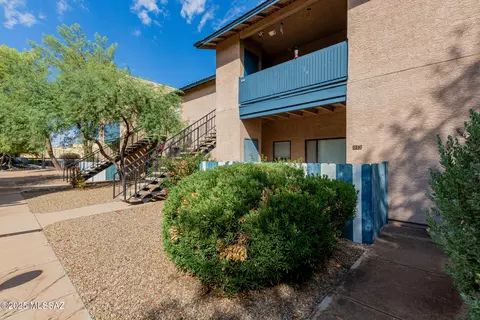 8080 E Speedway Blvd #813, Tucson, AZ 85710