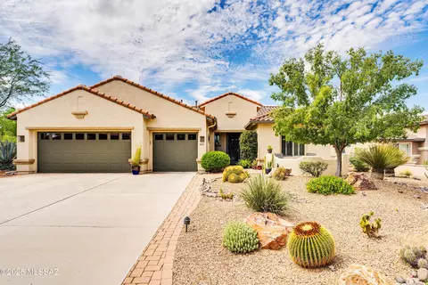671 N Keyes Rd, Green Valley, AZ 85614