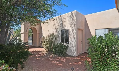 4679 E Chaco Pl, Tucson, AZ 85718 photo 2