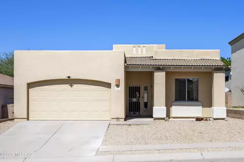 10425 S Painted Mare Dr, Vail, AZ 85641
