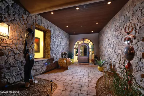 Entry Way - 13971 N Jims Deadend Pl, Marana, AZ 85658 photo 1 of 5