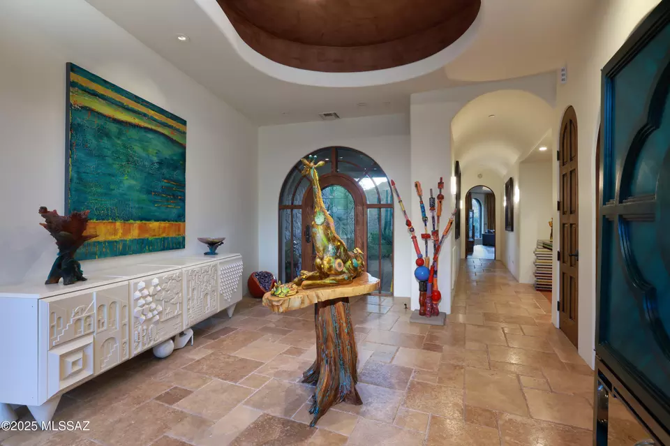 Entry Way - 13971 N Jims Deadend Pl, Marana, AZ 85658 photo 3 of 5