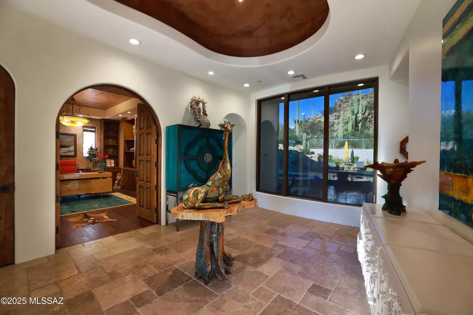 Entry Way - 13971 N Jims Deadend Pl, Marana, AZ 85658 photo 4 of 5