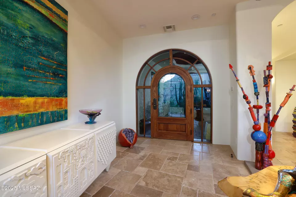 Entry Way - 13971 N Jims Deadend Pl, Marana, AZ 85658 photo 2 of 5