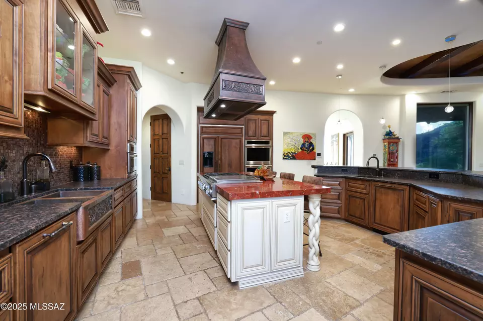 Kitchen - 13971 N Jims Deadend Pl, Marana, AZ 85658 photo 4 of 6