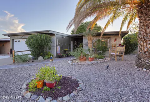 1289 N Via Vicam, Green Valley, AZ 85614