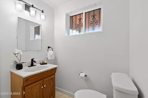 9202 E Roberto St, Tucson, AZ 85710 photo 45