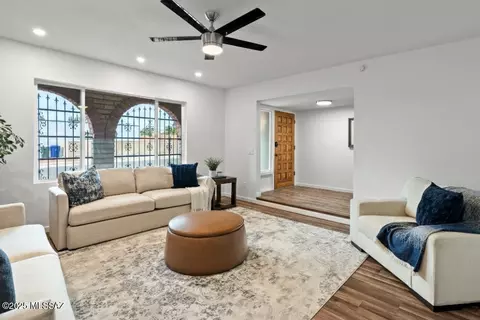 9202 E Roberto St, Tucson, AZ 85710 photo 8