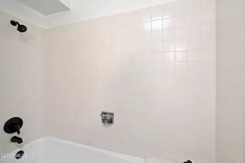 9202 E Roberto St, Tucson, AZ 85710 photo 32