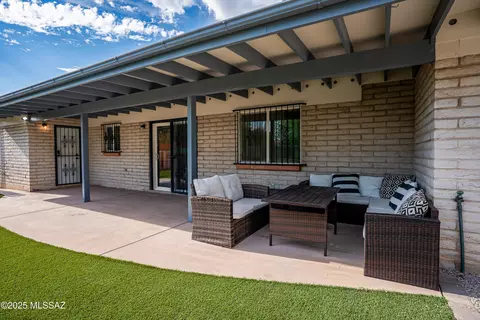 9202 E Roberto St, Tucson, AZ 85710 photo 35