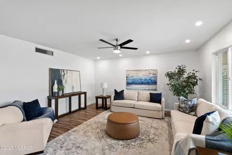 9202 E Roberto St, Tucson, AZ 85710 photo 9