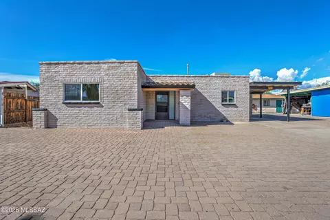4410 W Ina Rd, Tucson, AZ 85741